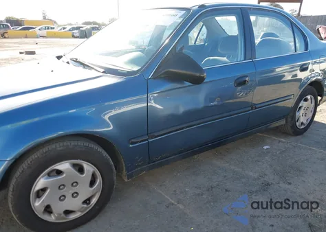 1997 Honda Civic Lx z USA, uszkodzony, nr VIN 2HGEJ667XVH540308